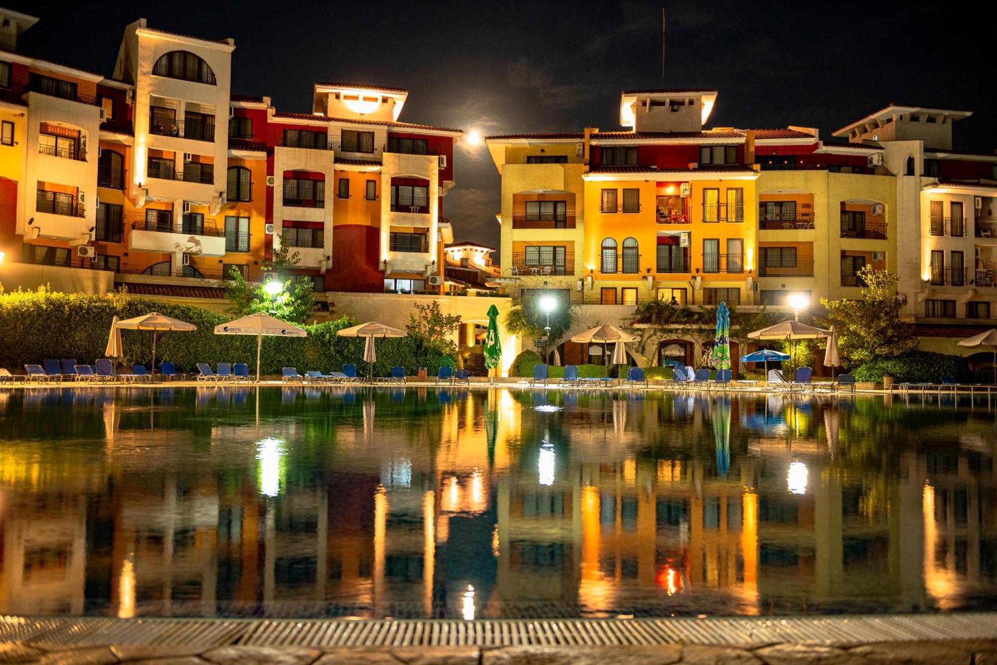 Menada Aheloy Apartments Extérieur photo