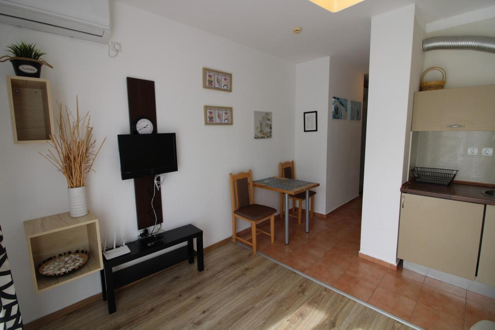 Menada Aheloy Apartments Extérieur photo